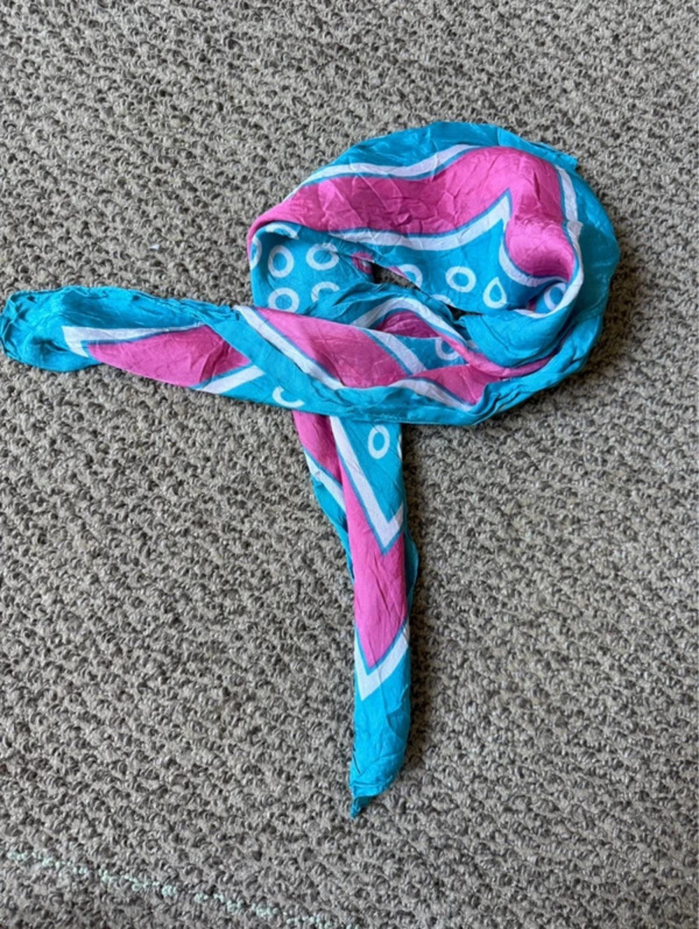 vintage y2k Blue/pink purse scarf with white circular pattern